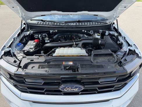 Used 2025 Ford Expedition Max Platinum AWD/4WD image 42