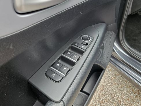Used 2024 Kia Forte LXS FWD image 21