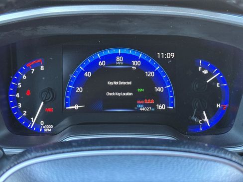 Used 2020 Toyota Corolla XSE image 32