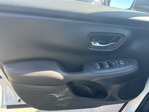 Used 2024 Honda HR-V Sport image 9