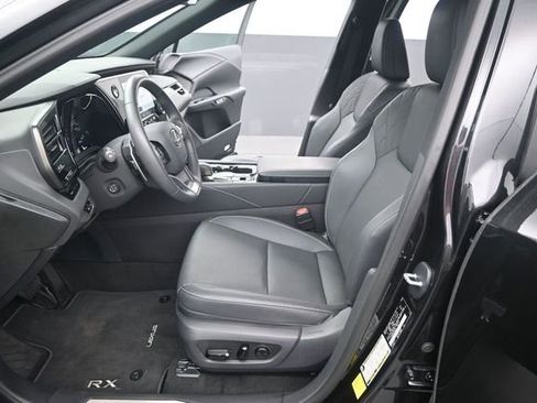 Used 2025 Lexus RX 350 FWD w/ Technology Package image 11