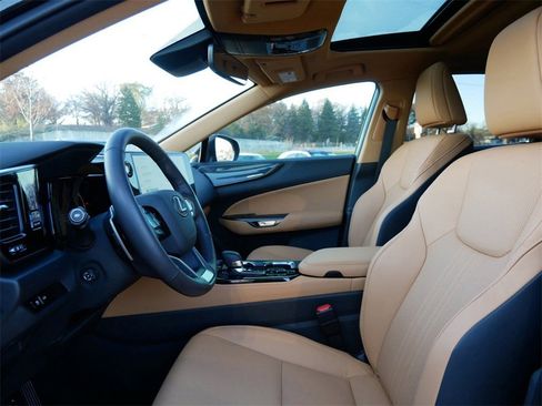 Used 2025 Lexus NX 350 AWD w/ Premium Package image 8