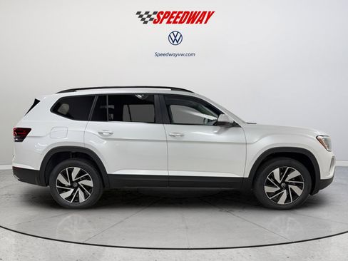 New 2026 Volkswagen Atlas SE image 8
