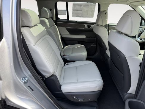 New 2026 Hyundai Santa Fe Calligraphy w/ Tow & Go Package AWD/4WD image 18