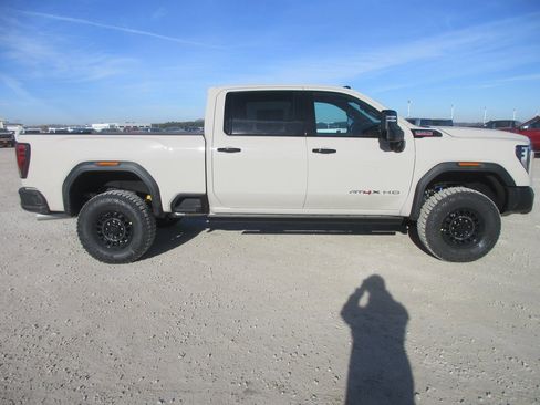 New 2026 GMC Sierra 2500 AT4X w/ AT4X AEV Edition image 3