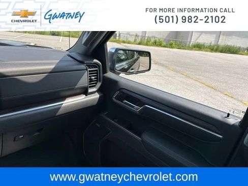 Used 2025 GMC Sierra 1500 SLT w/ SLT Premium Plus Package AWD/4WD image 31