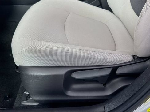 Certified 2021 Toyota Corolla LE FWD image 15
