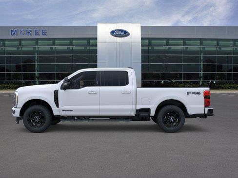 New 2026 Ford F250 Lariat w/ Black Appearance Package AWD/4WD image 3