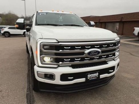 Used 2024 Ford F350 Platinum image 3
