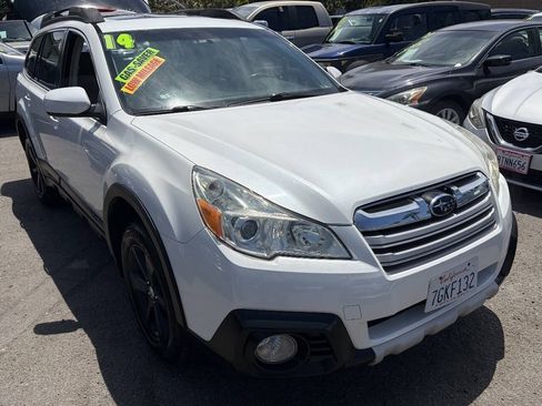 Used 2014 Subaru Outback 2.5i Limited AWD/4WD image 1