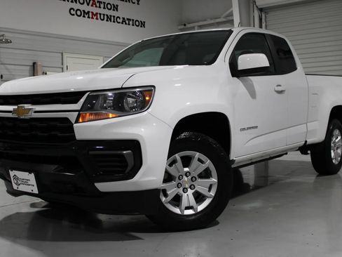 Used 2022 Chevrolet Colorado LT w/ Fleet Safety Package AWD/4WD image 1