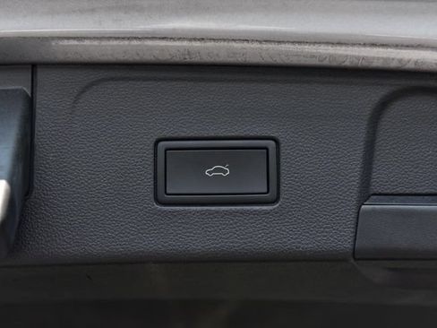 Certified 2023 Volkswagen Atlas SE FWD image 26