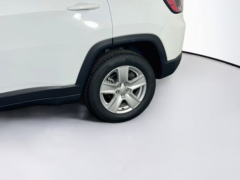Used 2022 Jeep Compass Latitude AWD/4WD image 28
