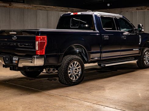 Used 2022 Ford F250 Lariat w/ Snow Plow/Camper Package image 9