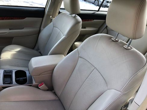 Used 2012 Subaru Legacy 3.6R Limited image 12