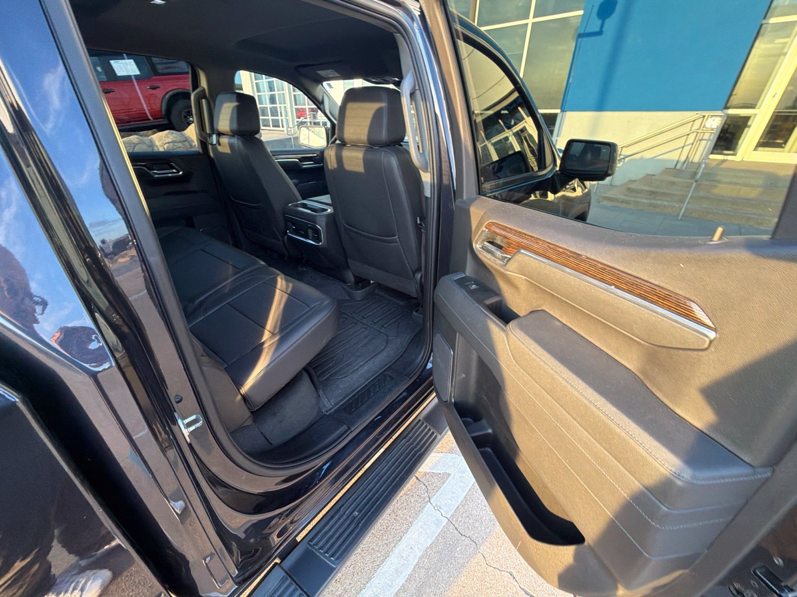 Used 2025 GMC Sierra 1500 Elevation w/ Elevation Premium Package AWD/4WD image 23