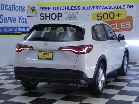 Used 2023 Honda HR-V LX image 7