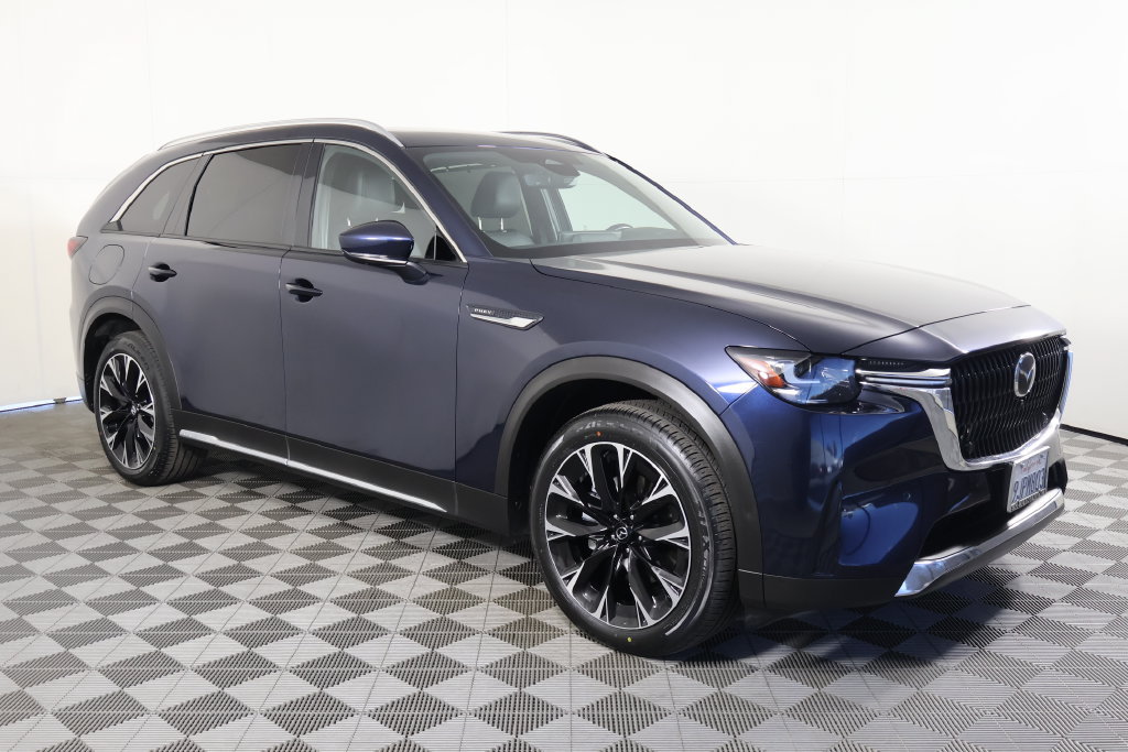 Used 2024 MAZDA CX-90 Plug-In Hybrid w/ Premium Plus AWD/4WD image 4