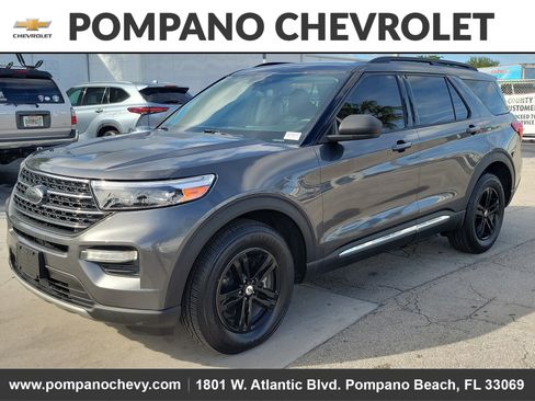 Used 2020 Ford Explorer XLT w/ Equipment Group 202A image 7