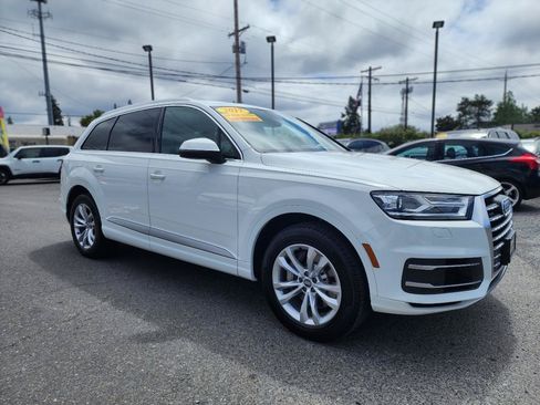 Used 2017 Audi Q7 3.0T Premium AWD/4WD image 4