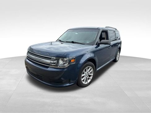Used 2017 Ford Flex SE image 4