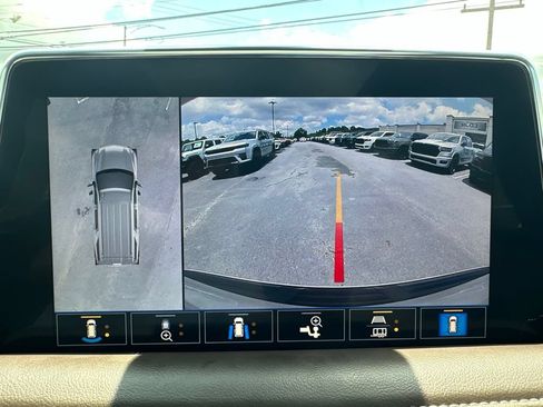 Used 2021 Chevrolet Tahoe LT w/ LT Signature Package RWD image 37