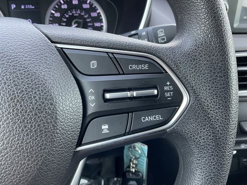 Used 2019 Hyundai Santa Fe SE image 14