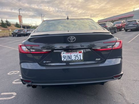 Certified 2025 Toyota Camry SE FWD image 6