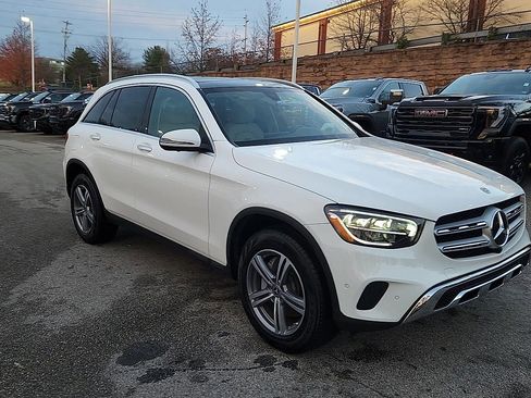 Used 2021 Mercedes-Benz GLC 300 4MATIC image 2