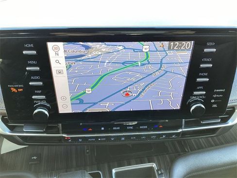 Certified 2021 Toyota Sienna Platinum image 25