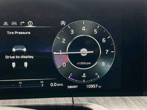 Used 2025 Kia Telluride SX Prestige image 18