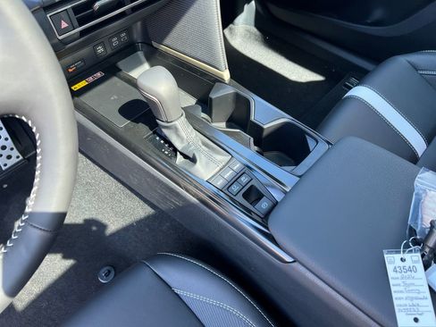 New 2026 Toyota Camry Hybrid AWD/4WD image 26
