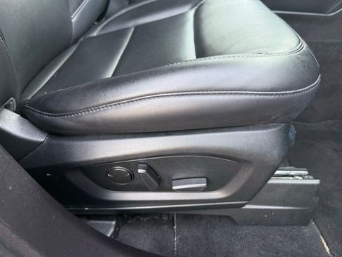 Used 2023 Ford Explorer XLT w/ Equipment Group 202A image 32