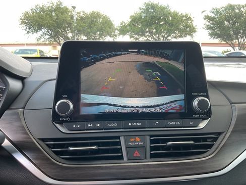 New 2026 Nissan Altima 2.5 SV FWD image 23