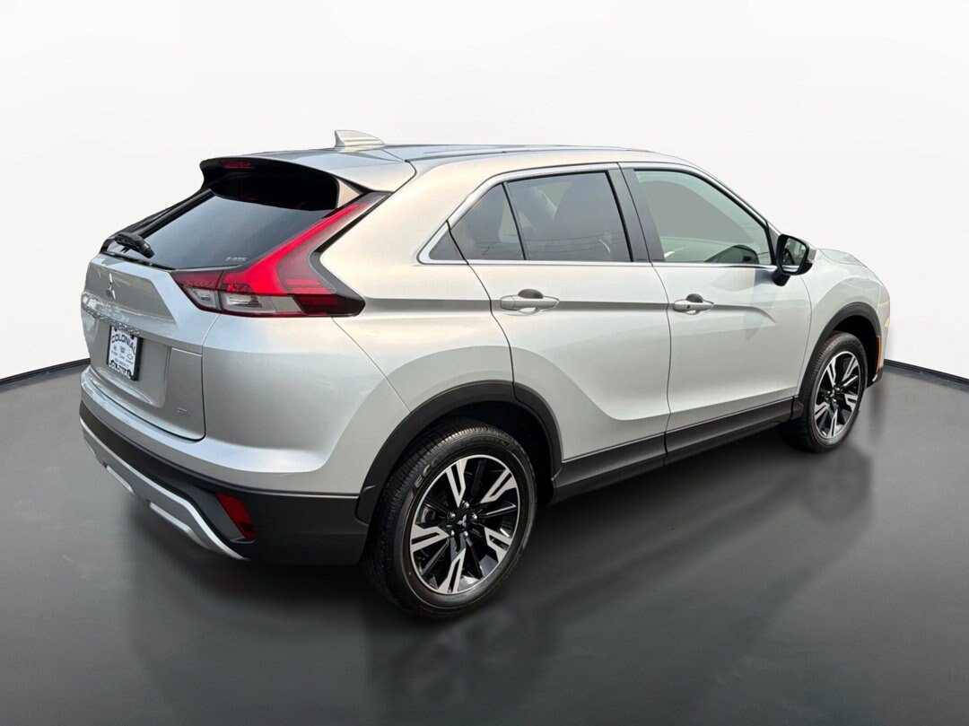 Used 2025 Mitsubishi Eclipse Cross SE AWD/4WD image 5