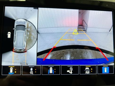 Used 2024 Chevrolet Equinox RS AWD/4WD image 14