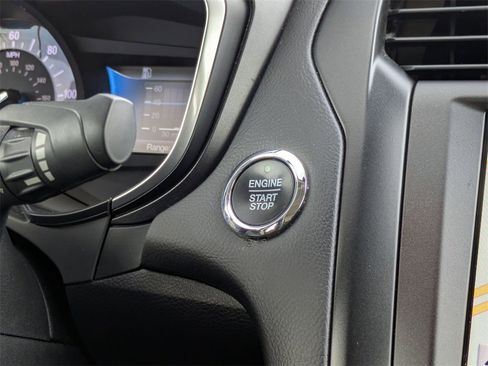 Used 2019 Ford Fusion Titanium image 28