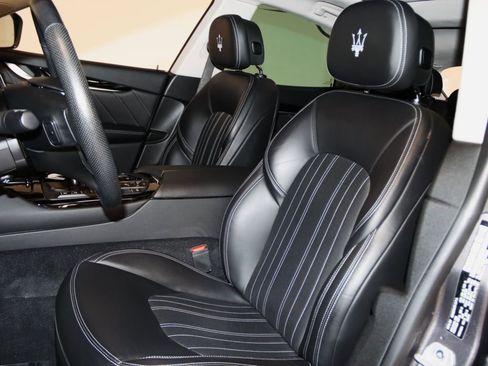 Used 2022 Maserati Levante Modena AWD/4WD image 41
