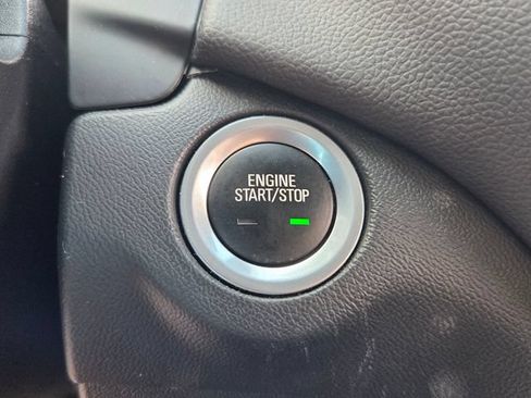 Used 2023 Chevrolet Equinox LT FWD image 27