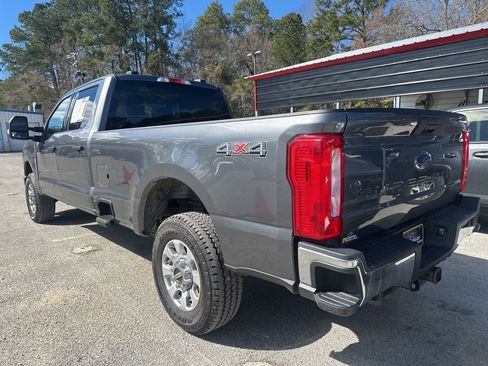Used 2023 Ford F250 XLT image 5
