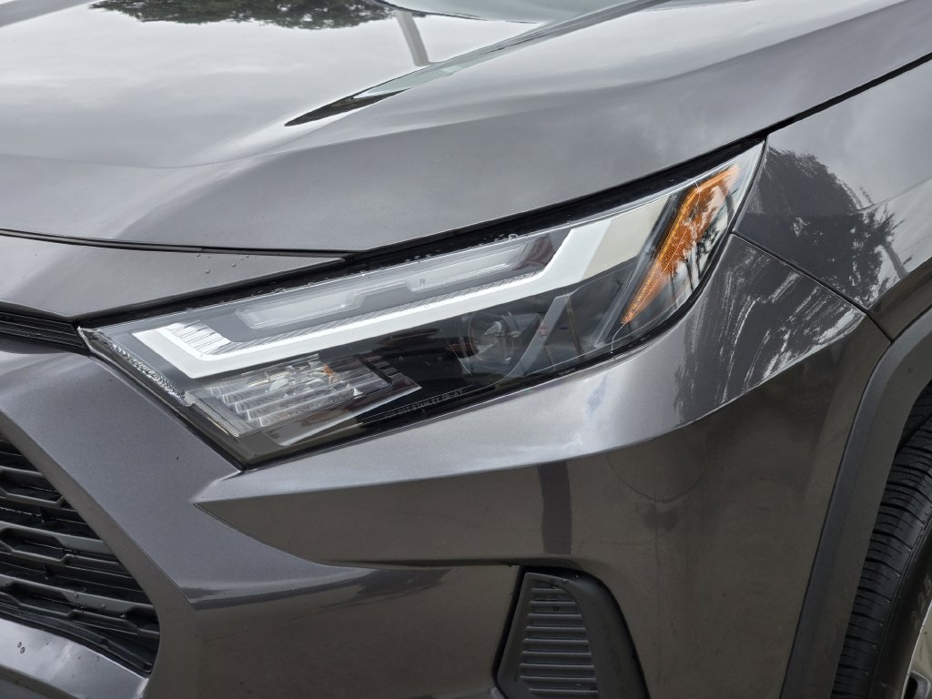 Used 2024 Toyota RAV4 XLE FWD image 6
