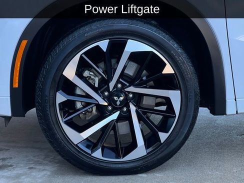 Used 2023 Mitsubishi Outlander SEL image 7