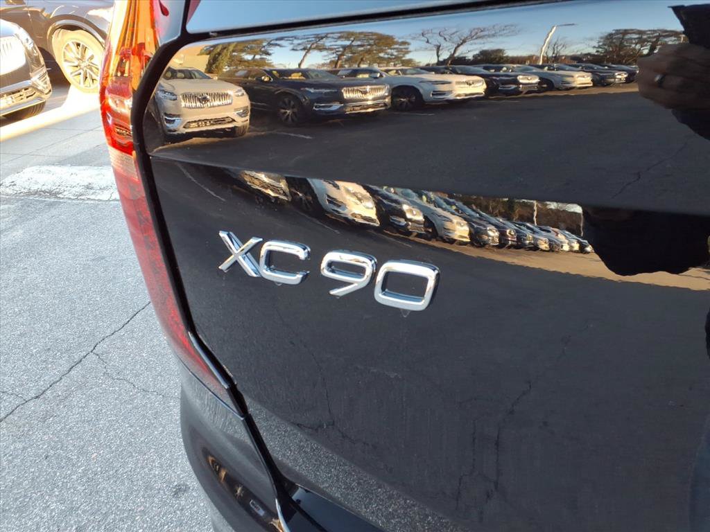 New 2026 Volvo XC90 T8 Plus w/ Protection Package Premier AWD/4WD image 5