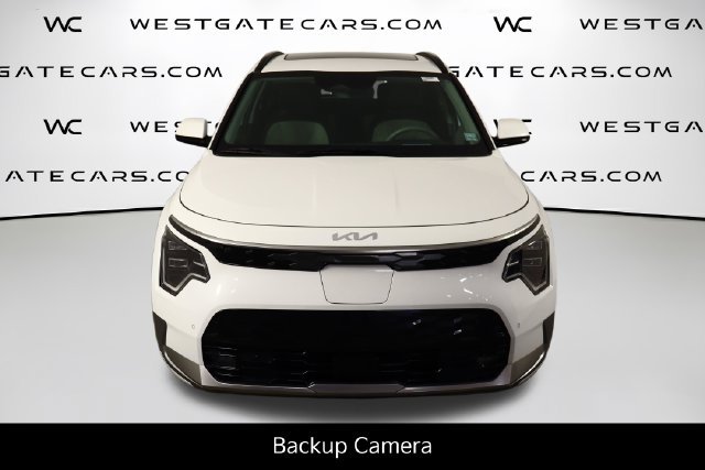 Certified 2023 Kia Niro Wave FWD image 2