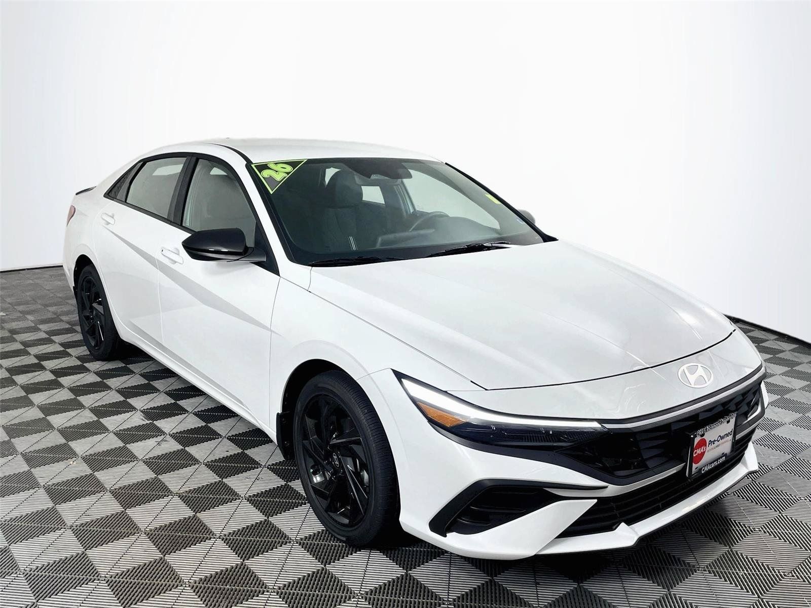 Used 2026 Hyundai Elantra SEL FWD image 1