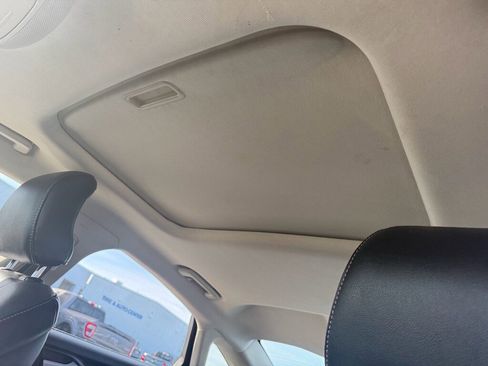 Used 2018 Ford Fusion Titanium image 18