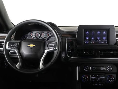 Used 2024 Chevrolet Tahoe LS AWD/4WD image 30