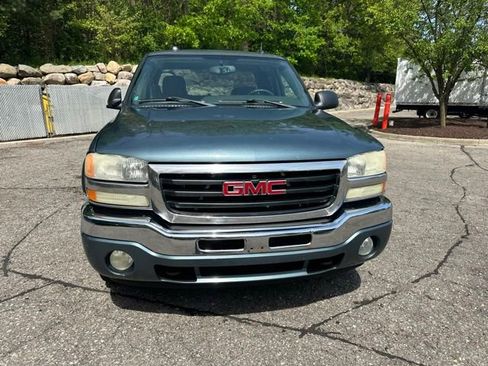 Used 2005 GMC Sierra 1500 SLT w/ Light Duty Power Package AWD/4WD image 8