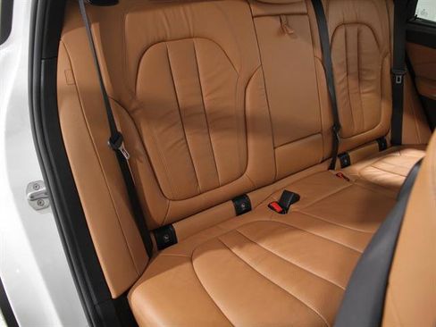 Used 2019 BMW X5 xDrive40i w/ Executive Package image 19