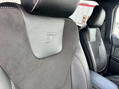 Used 2023 Ford Edge ST w/ Equipment Group 401A AWD/4WD image 14